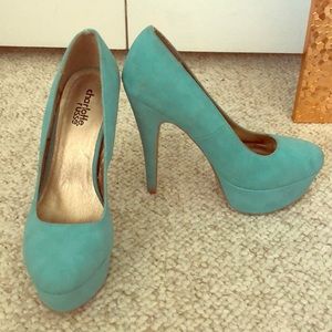 Teal, closed toed, platform heels